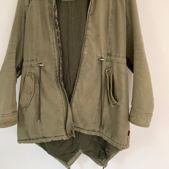 Levi's Fall Jacket - Picture 3 of 3